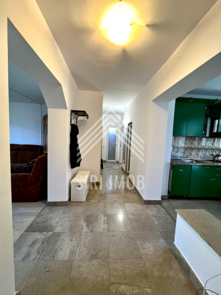 Apartament spatios cu 3 camere decomandate si 2 balcoane in Plopilor