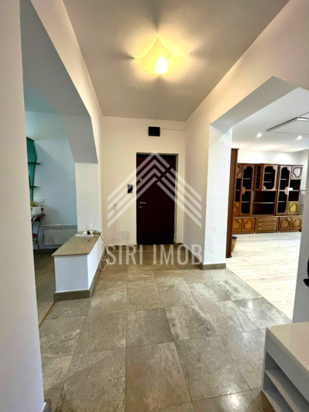 Apartament spatios cu 3 camere decomandate si 2 balcoane in Plopilor