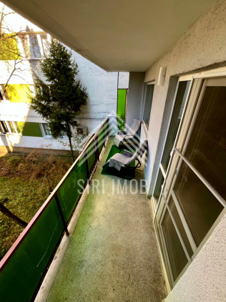 Apartament spatios cu 3 camere decomandate si 2 balcoane in Plopilor