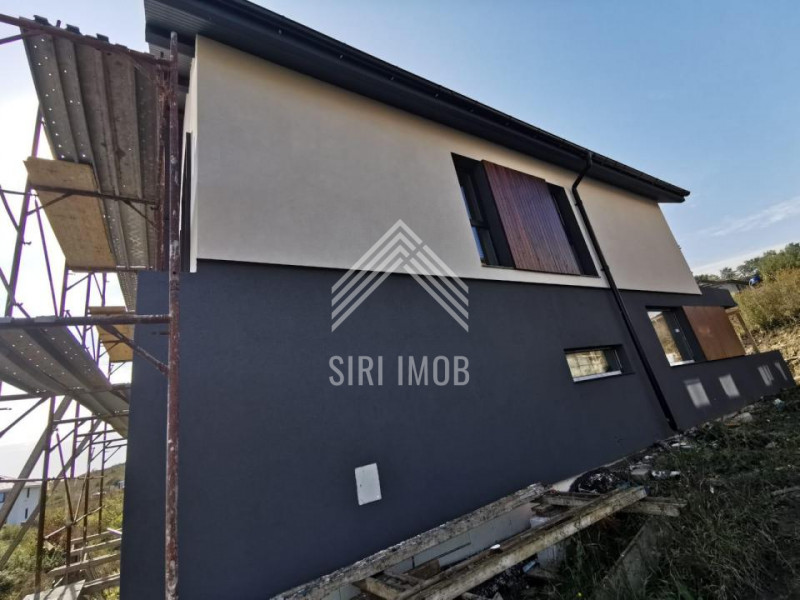 Casă individuală cu vedere panoramică | 136 mp utili + mansardă | 700 mp teren |
