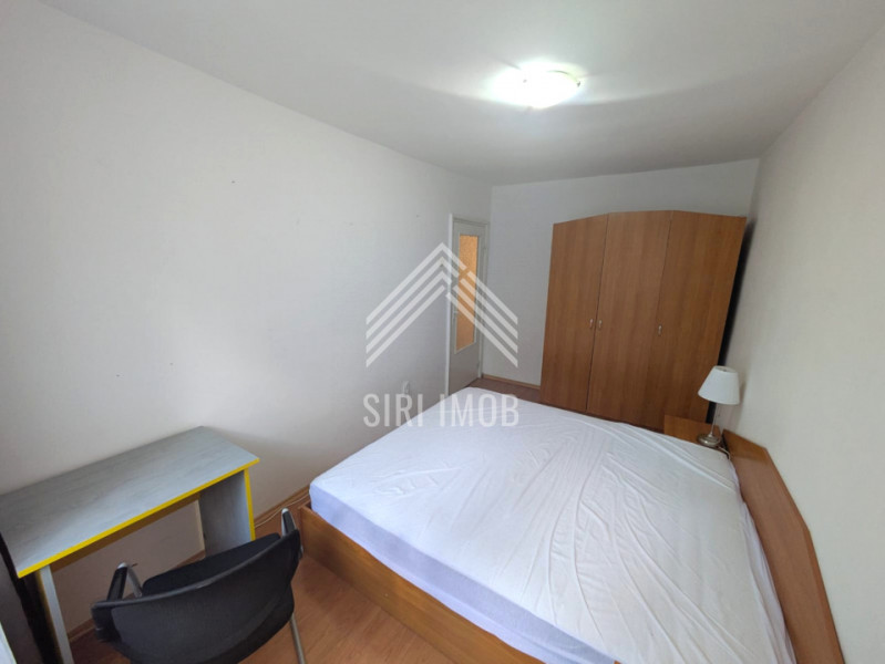 Apartament cu 4 camere decomandate si balcon in Manastur, zona complex Big 
