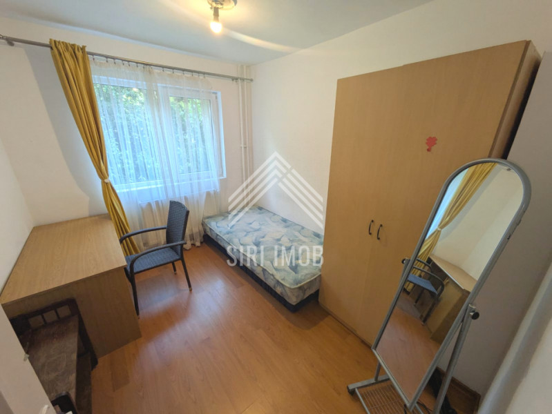 Apartament cu 4 camere decomandate si balcon in Manastur, zona complex Big 