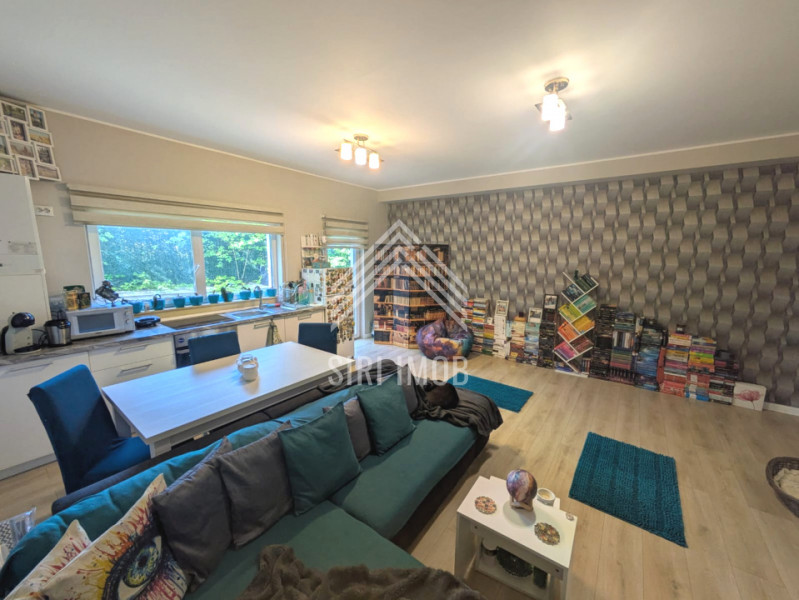 Apartament cu 2 camere, terasa (40mp) si parcare in Buna Ziua