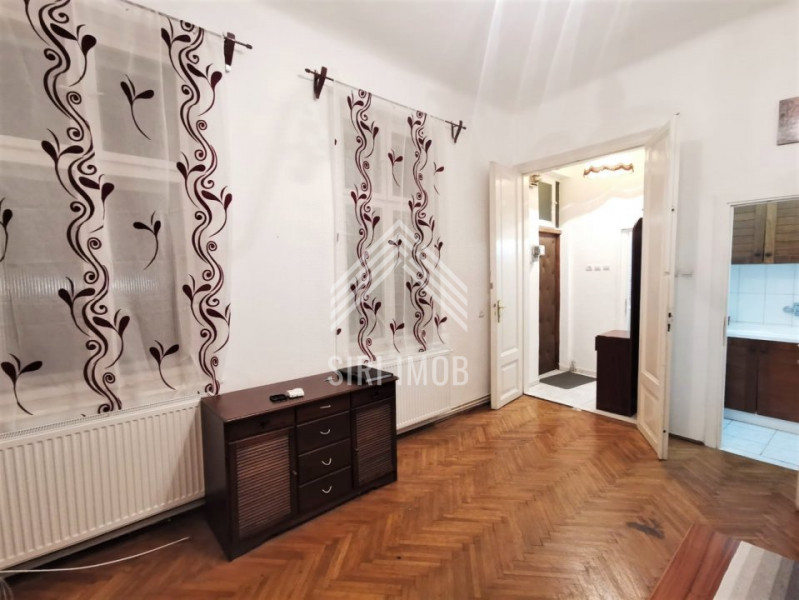 Apartament cu 2 camere ultracentral de vanzare 