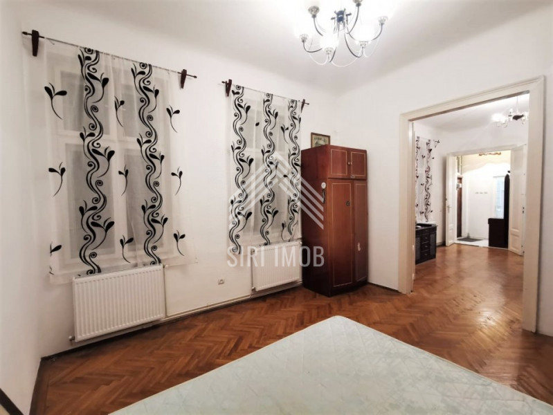 Apartament cu 2 camere ultracentral de vanzare 