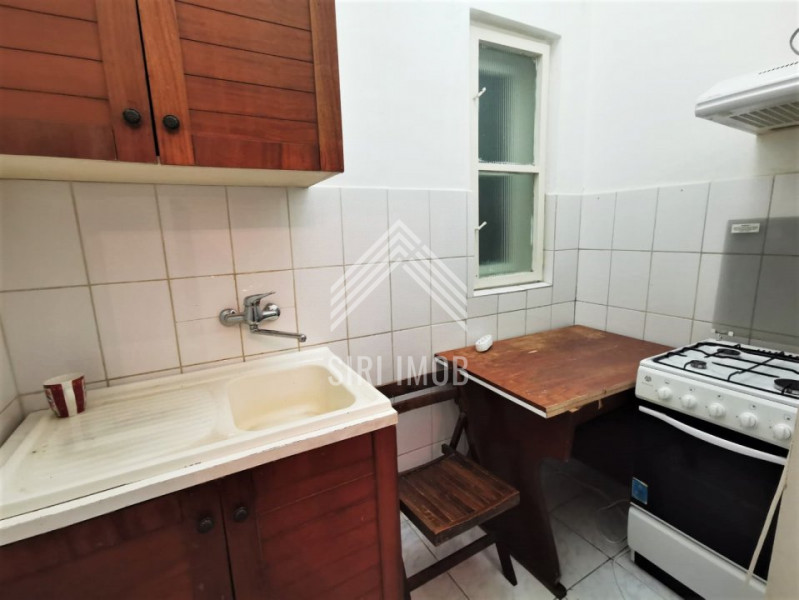 Apartament cu 2 camere ultracentral de vanzare 