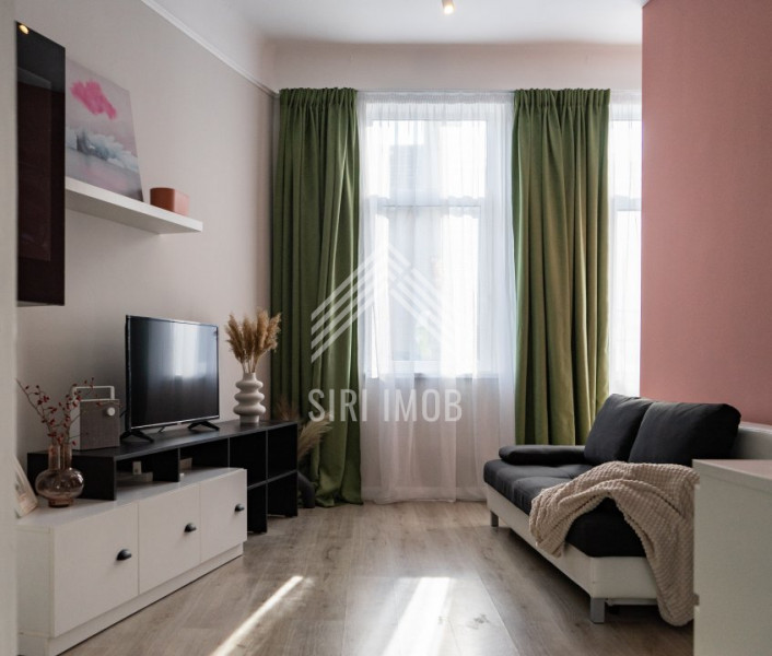 Apartament deosebit semicentral de vanzare 