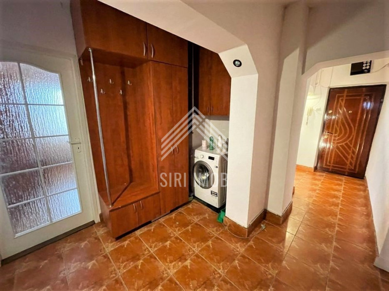 Apartament cu 3 camere de inchiriat pe Aurel Vlaicu