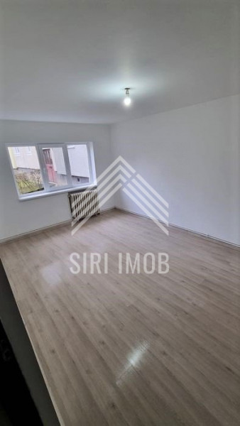 Apartament cu 3 camere decomandate de vanzare in Zorilor