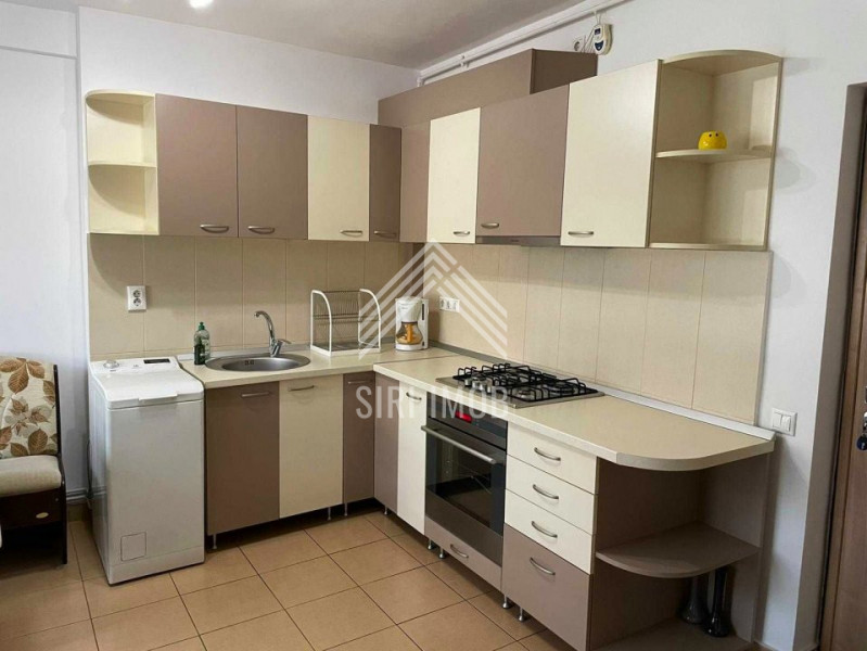 Apartament cu 2 camere de inchiriat in Centru