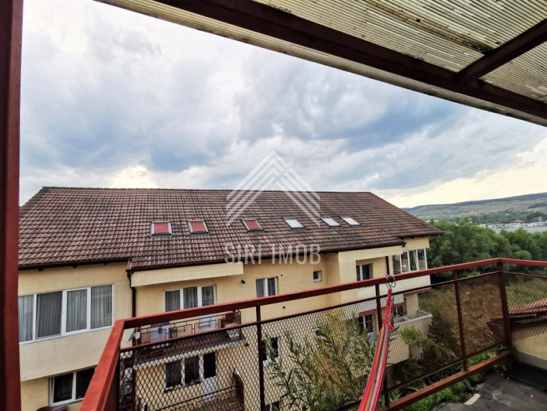 Mansarda cu 4 camere de vanzare in Manastur