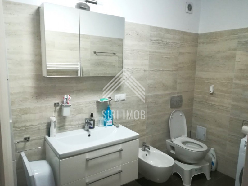 Apartament cu 3 camere decomandate de inchiriat in Marasti