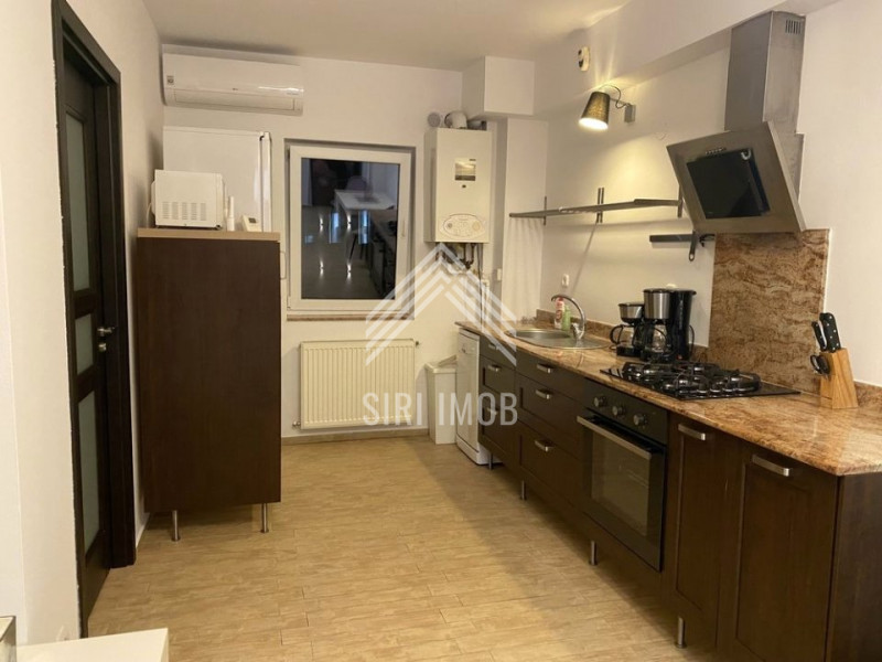 Apartament semicentral cu 3 camere de inchiriat