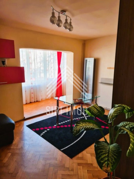 Apartament cu 3 camere decomandate si parcare de inchiriat in Marasti
