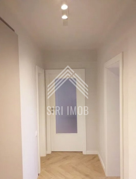 Apartament semicentral cu 2 camere decomandate