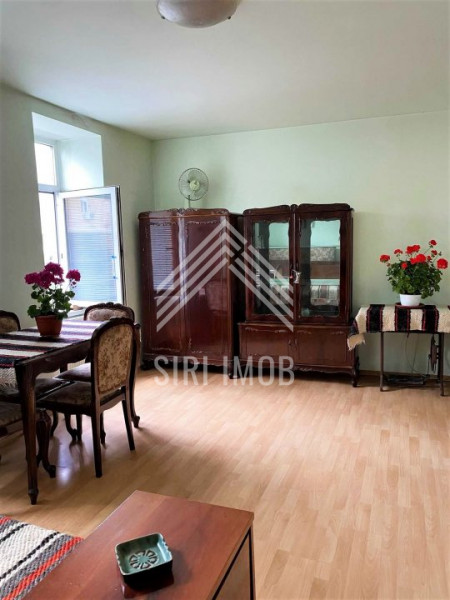 Apartament cu 2 camere de vanzare in Piata Mihai Viteazul