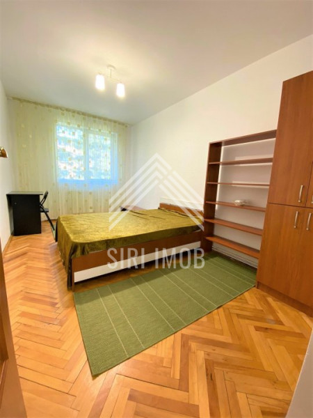 Apartament 3 camere, cat.Gheorgheni, aleea Baisoara, centrala proprie, balcon