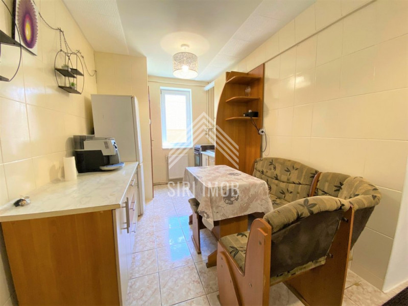 Apartament 3 camere, cat.Gheorgheni, aleea Baisoara, centrala proprie, balcon