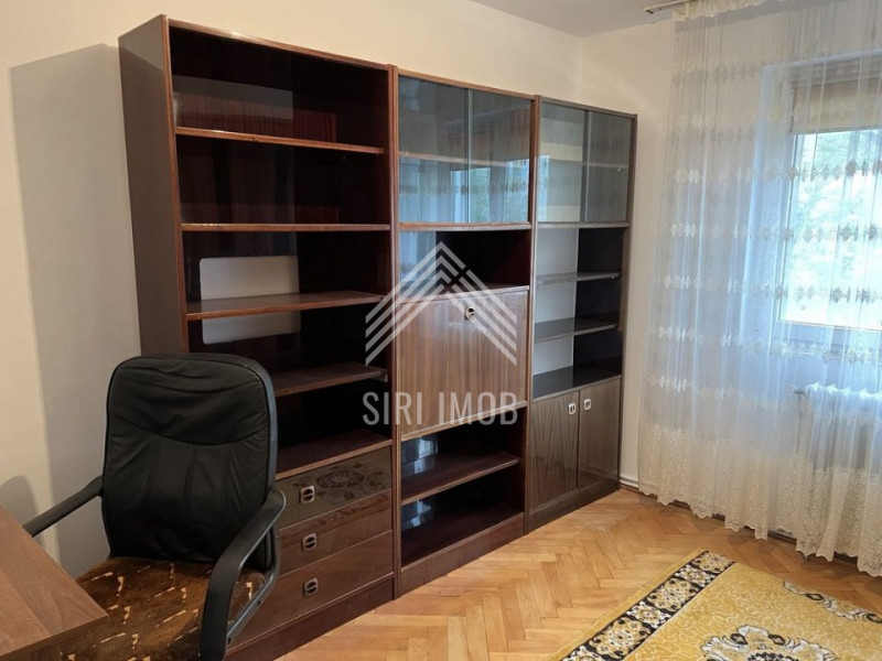 Apartament cu 4 camere decomandate si parcare in Manastur