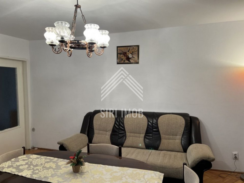 Apartament cu 4 camere decomandate si parcare in Manastur