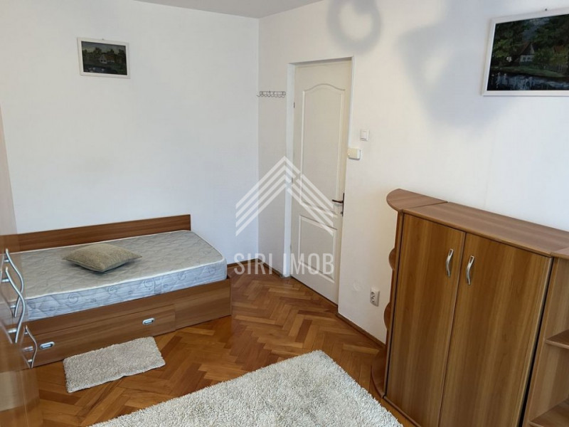 Apartament cu 4 camere decomandate si parcare in Manastur