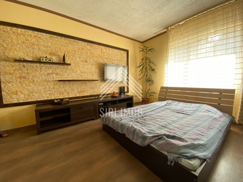 Apartament cu 2 camere decomandate in vila,  Hasdeu, zona UMF