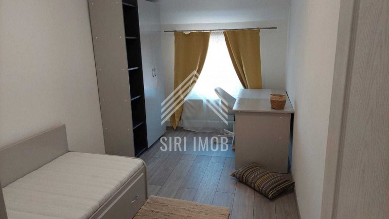 Apartament semicentral cu 4 camere decomandate in imobil tip casa/vila