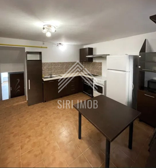 Apartament cu 3 camere decomandate si terasa in Andrei Muresanu