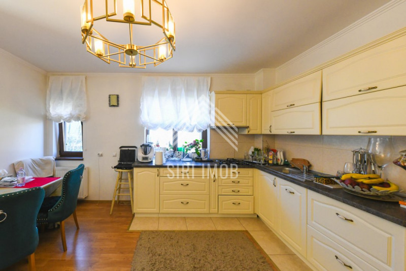 Vila moderna cu 7 camere in Andrei Muresanu COMISION 0%!!