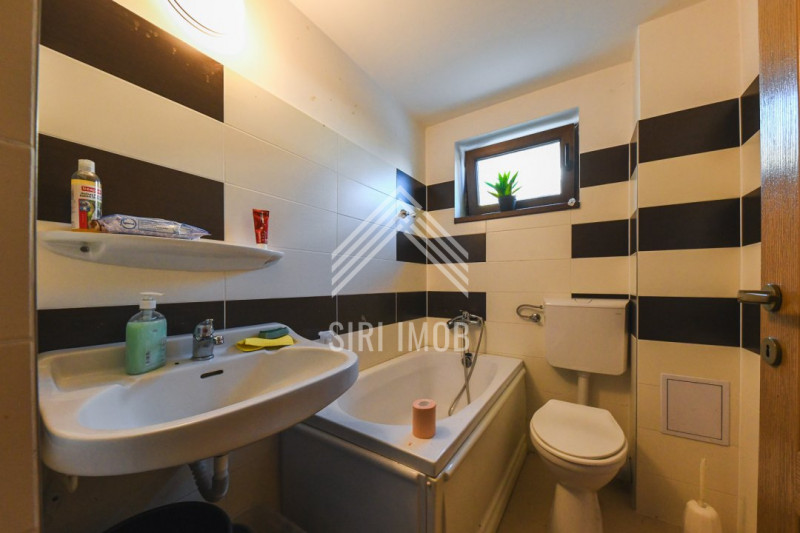 Vila moderna cu 7 camere in Andrei Muresanu COMISION 0%!!