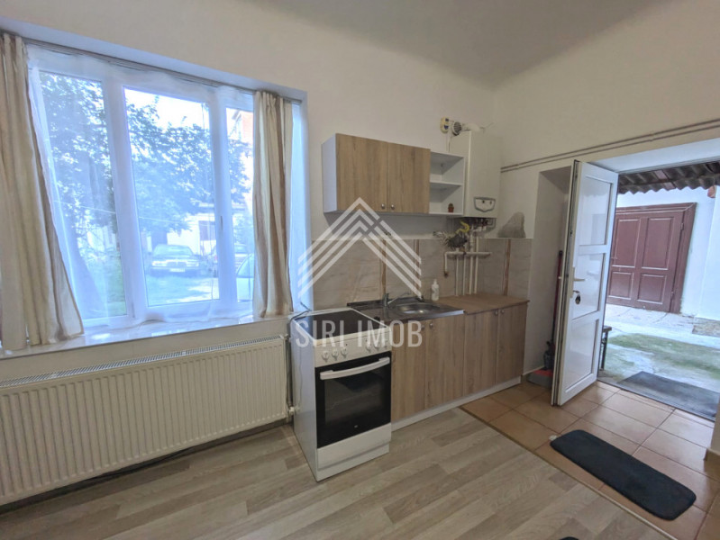 Apartament ultarcentral cu 2 camere