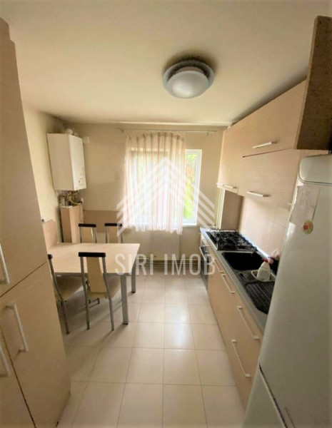 Apartament 4 camere, cart.Manastur, zona piata Flora, 2 bai, balcon, decomandat