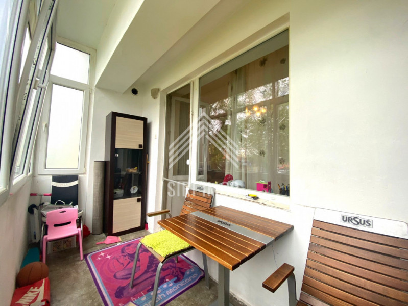 Apartament 2 camere, 55mp, zona Piata 1 mai-Clujana, balcon, baie cu geam, boxa 