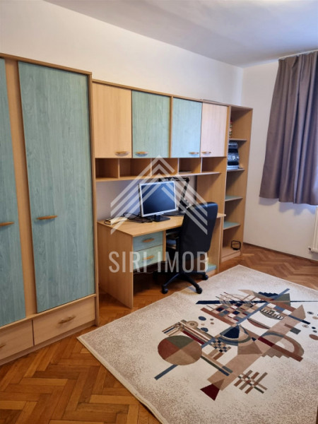 Apartament cu 3 camere decomandate, 2 balcoane si parcare in Plopilor