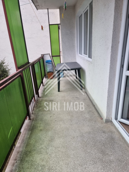 Apartament cu 3 camere decomandate, 2 balcoane si parcare in Plopilor