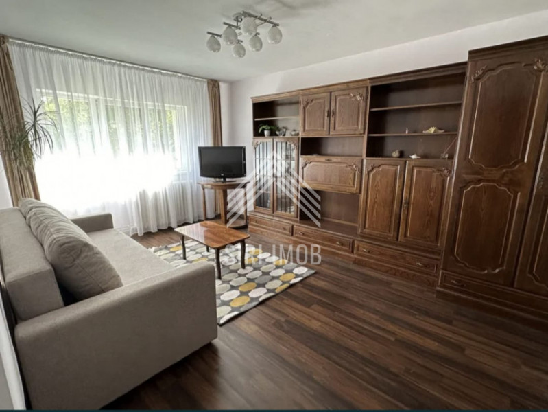 Apartament cu 4 camere decomandate, balcon si parcare in Marasti