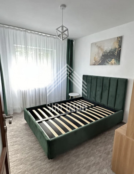 Apartament cu 4 camere decomandate, balcon si parcare in Marasti