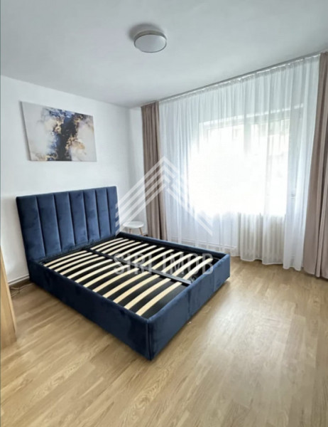 Apartament cu 4 camere decomandate, balcon si parcare in Marasti