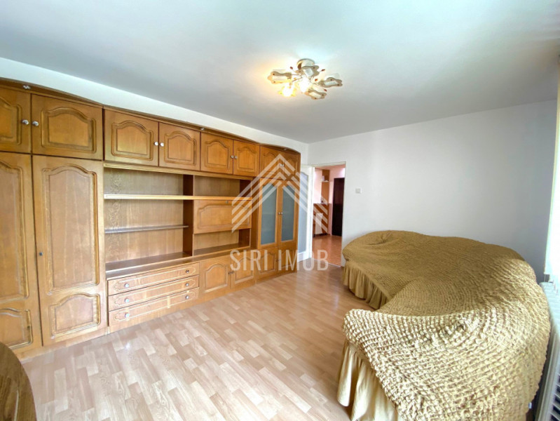 Apartament 3 camere, Manastur, zona Nora, decomandat, balcon deschis, AC