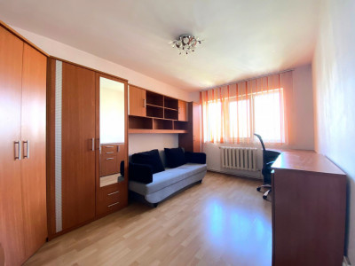 Apartament 3 camere, cartier Manastur, str.Mehedinti, decomandat, balcon deschis