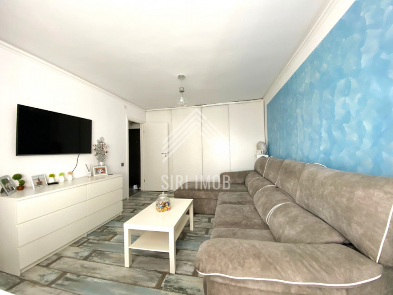 Apartament 2 camere, MANASTUR,str.Parang,parcare,boxa,2 balcoane,renovat complet