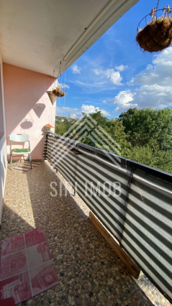 Apartament 3 camere, cart.Manastur, aleea Balea, DECOMANDAT, balcon,baie cu geam