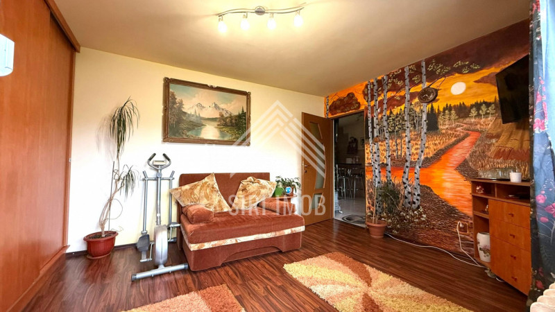 Apartament 3 camere,cart.Manastur,aleea Balea, balcon,baie cu geam  
