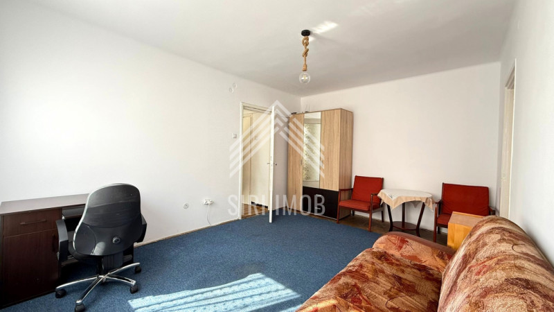 Apartament 2 camere, zona Garii, str.Burebista, baie cu geam, parcare