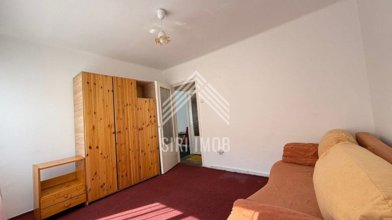 Apartament 2 camere, zona Garii, str.Burebista, baie cu geam, parcare