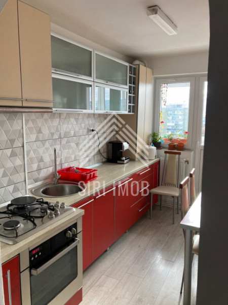 Apartament cu 3 camere si 3 balcoane in Gheorgheni