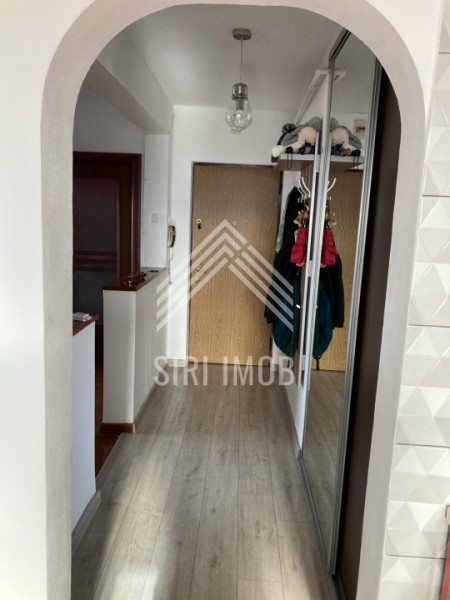 Apartament cu 3 camere si 3 balcoane in Gheorgheni