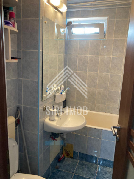 Apartament cu 3 camere si 3 balcoane in Gheorgheni